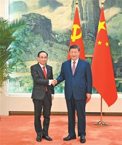 習近平會見越共中央總書記特使黎懷忠